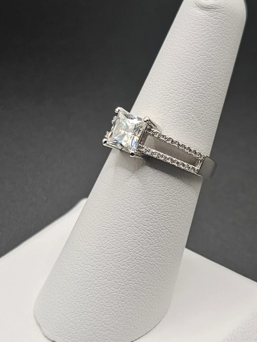925 Sterling Silver With Moissanite 1.38ctw Princess Cut Ring Size 6